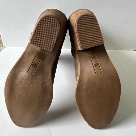 DV by Dolce Vita Women's Daring Ankle Harness Heeled Bootie Boots Taupe 7.5 New - Picture 8 of 8